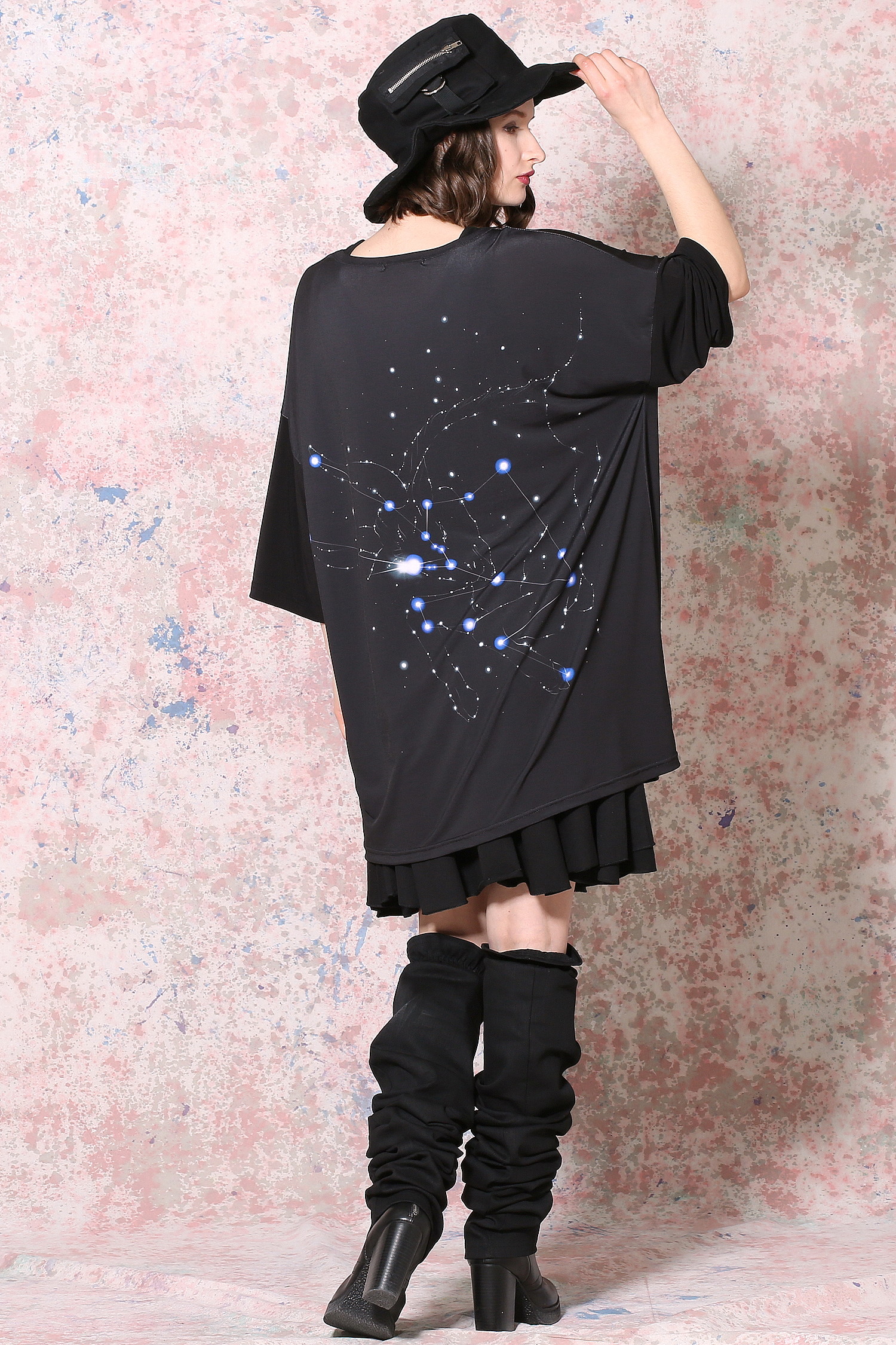 星座少女『牡牛座』Ｔシャツ -メガビッグ-